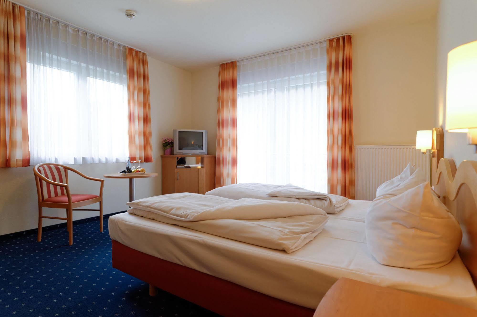 Hotel Restaurant Talblick Bad Ditzenbach Kültér fotó