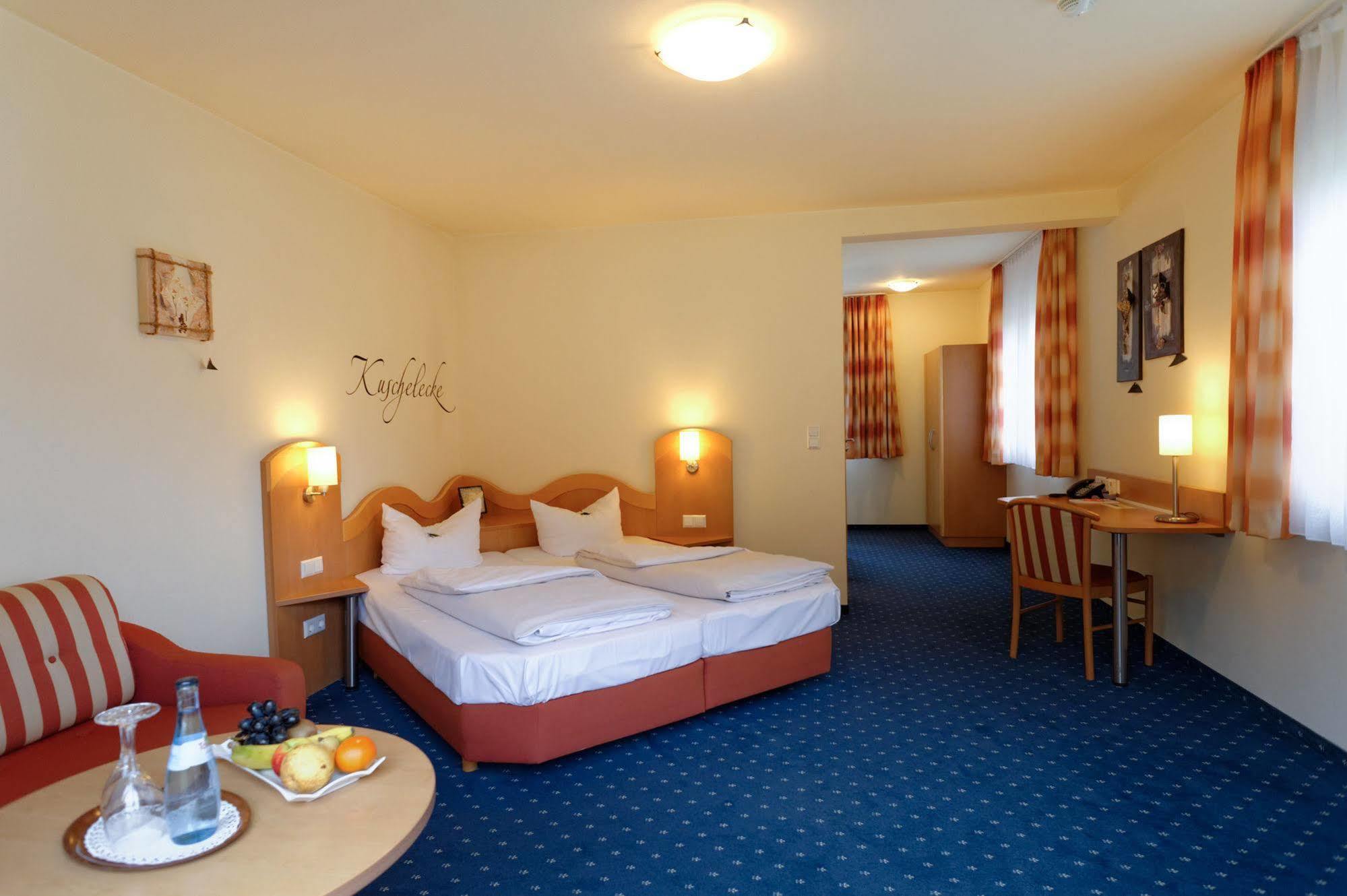 Hotel Restaurant Talblick Bad Ditzenbach Kültér fotó